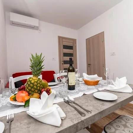 Apartman Paradiso Martinscica  Exterior photo